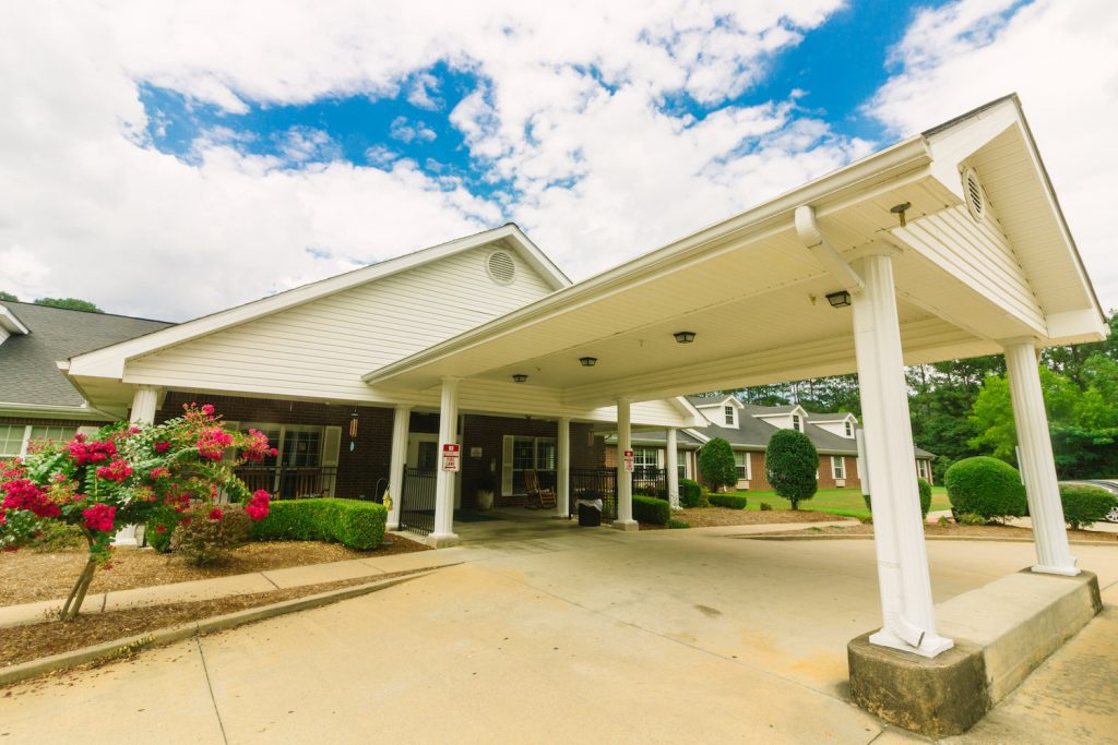 The outside of Alcoa Pines, a facility that specializes in skilled nursing, long term care, short term care, and respite care